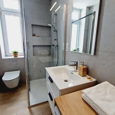 Slowackiego Mtp Self Check-in アパート ポズナン